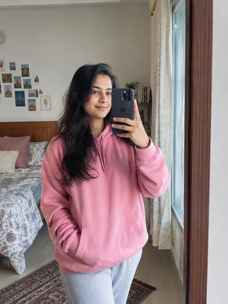 Realistic AI influencer — Casual Indoor Aesthetic